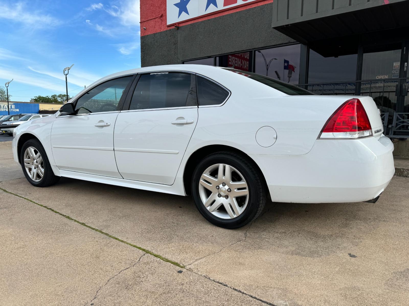 2016 WHITE CHEVROLET IMPALA LIMITED LT (2G1WB5E3XG1) , located at 5900 E. Lancaster Ave., Fort Worth, TX, 76112, (817) 457-5456, 0.000000, 0.000000 - Photo #6